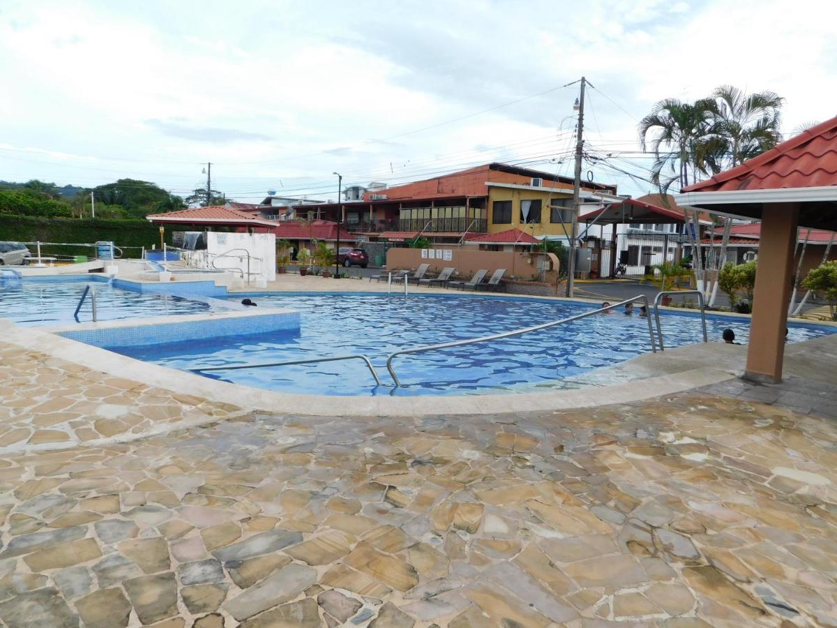 Condo Villa B27 Sleeps Five People - B28 Sleeps Six People - Price Includes Housekeeping Fees Not Taxes - Very Close To The Pool And Beach! Jacó Exterior foto