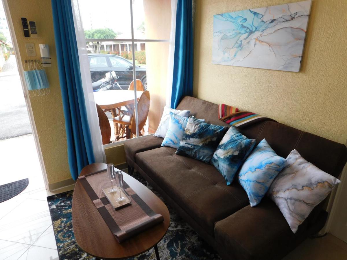 Condo Villa B27 Sleeps Five People - B28 Sleeps Six People - Price Includes Housekeeping Fees Not Taxes - Very Close To The Pool And Beach! Jacó Exterior foto