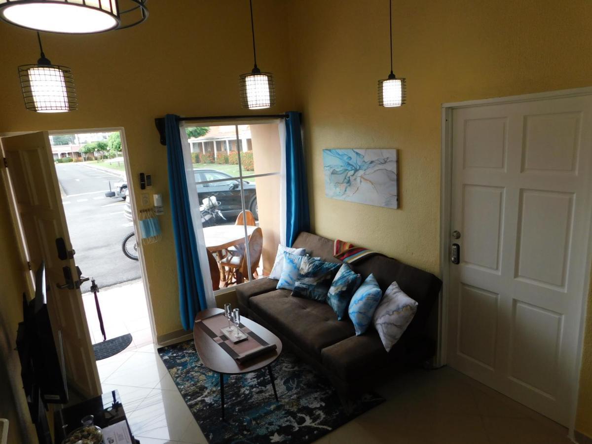 Condo Villa B27 Sleeps Five People - B28 Sleeps Six People - Price Includes Housekeeping Fees Not Taxes - Very Close To The Pool And Beach! Jacó Exterior foto
