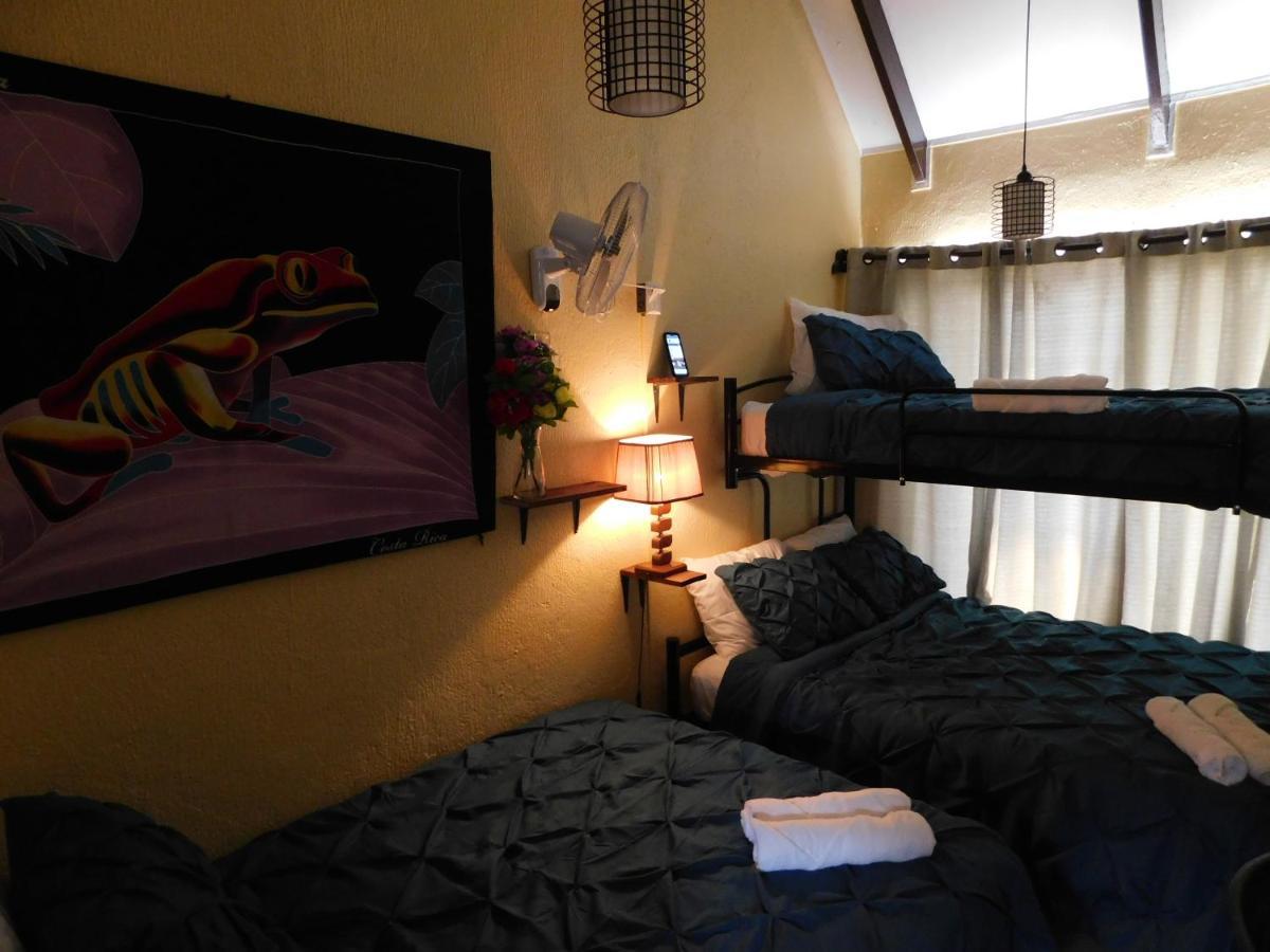 Condo Villa B27 Sleeps Five People - B28 Sleeps Six People - Price Includes Housekeeping Fees Not Taxes - Very Close To The Pool And Beach! Jacó Exterior foto